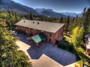  Overlander Mountain Lodge  Джаспер